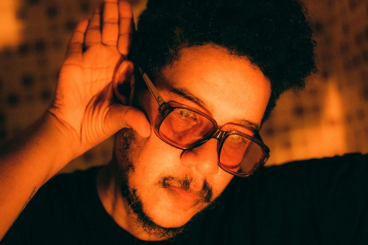 Baiano Alex Sant’Anna mostra pluralidade sonora no 3º disco, ‘Baião Amargo’