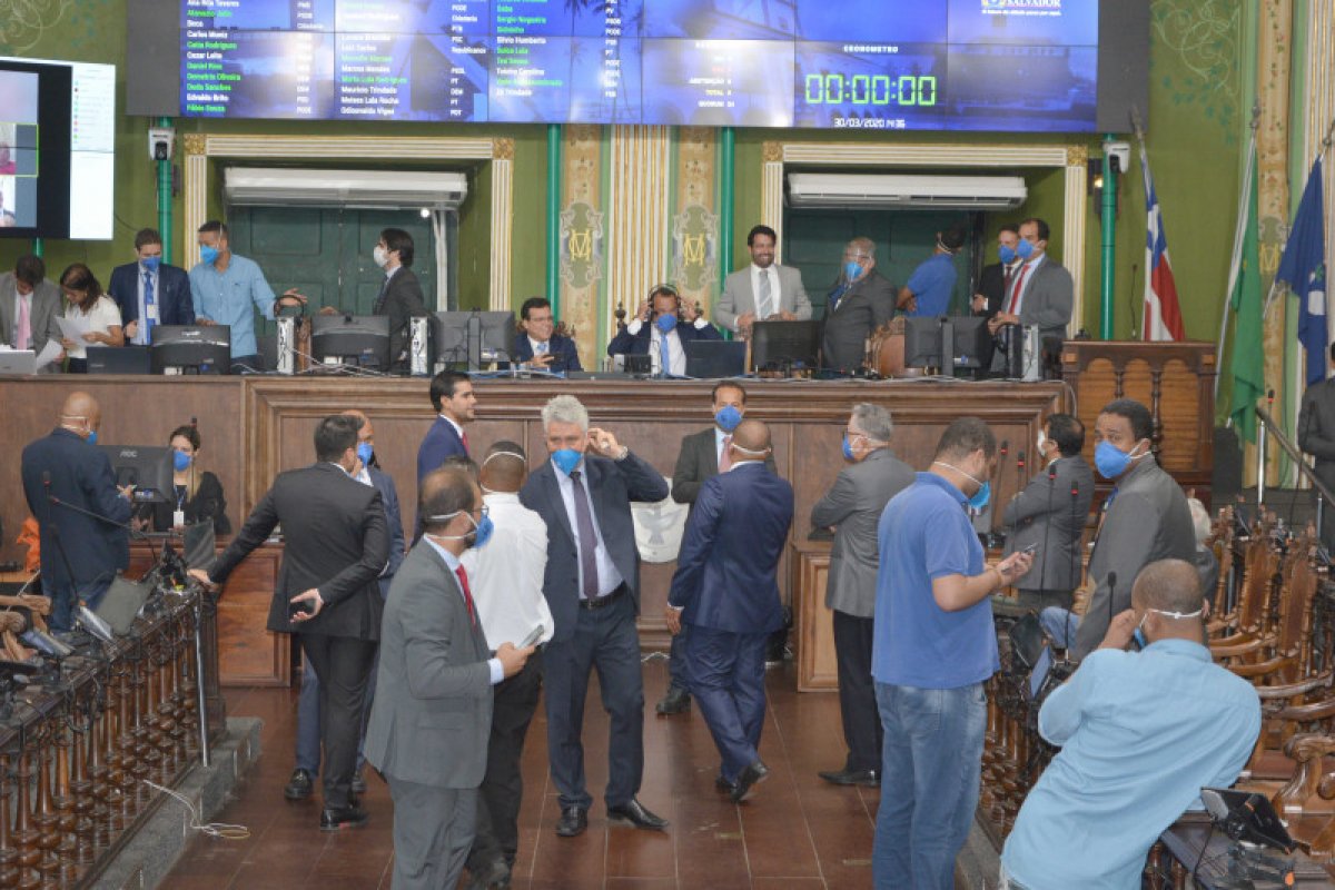 Covid-19: base de ACM Neto derruba projeto que suspendia cobrança do IPTU durante pandemia