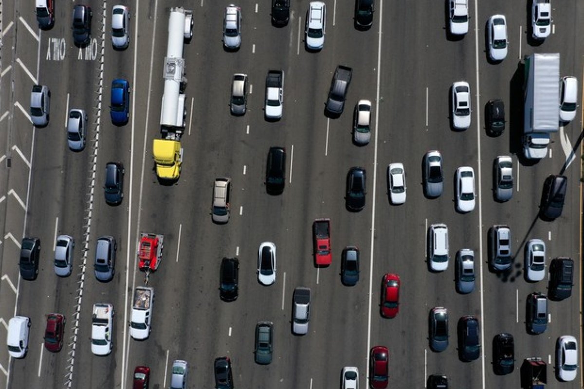 Menino de cinco anos é detido nos Estados Unidos por dirigir