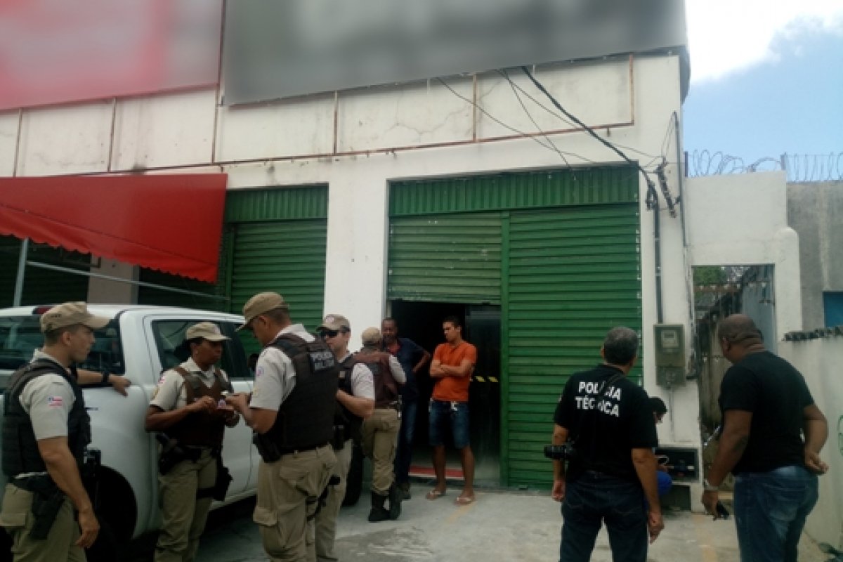 Embasa identifica "gato" que abastecia uma igreja e um estabelecimento comercial em Brotas