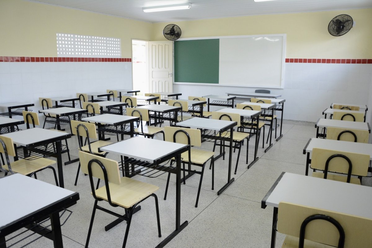 Escolas particulares propõem que aulas sejam retomadas em junho
