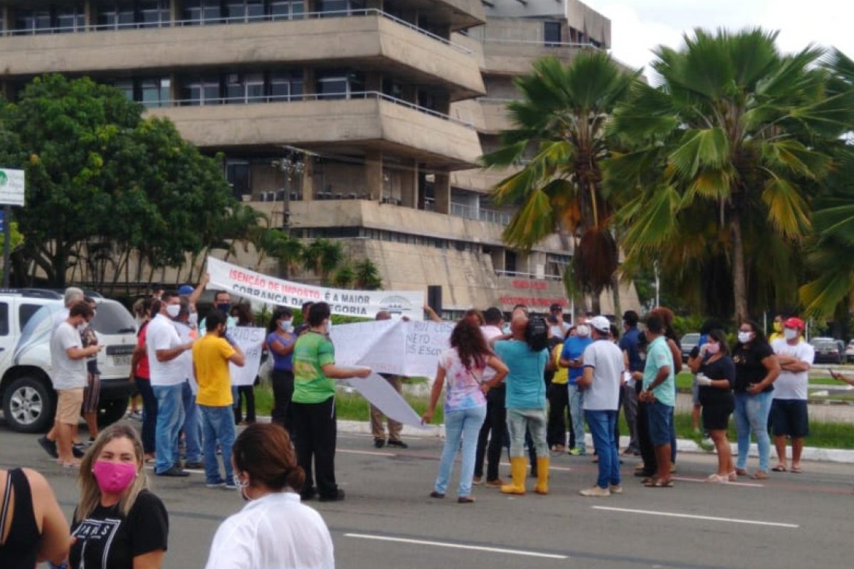 Motoristas de vans escolares pedem isenção de IPVA na Bahia
