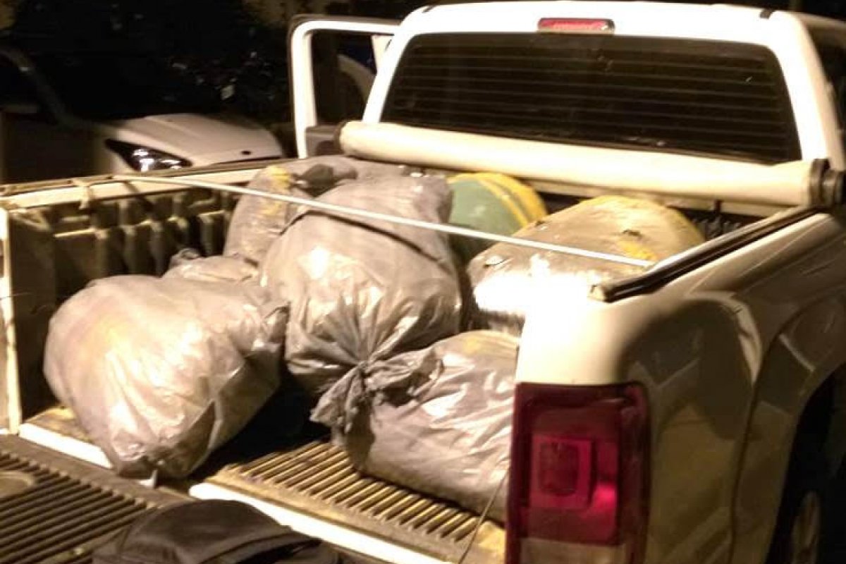 Três homens são presos com 212 quilos de maconha no interior da Bahia