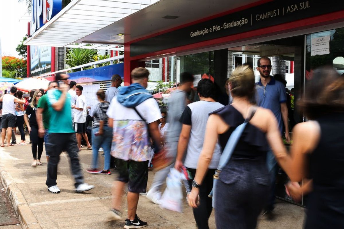 Coronavírus: Instituições privadas de ensino oferecem benefícios para manter alunos