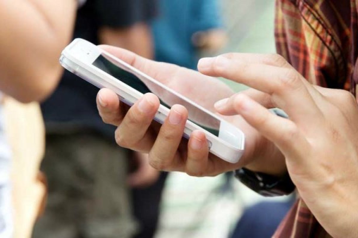 Dois homens e um adolescente devem responder por divulgação de fotos íntimas