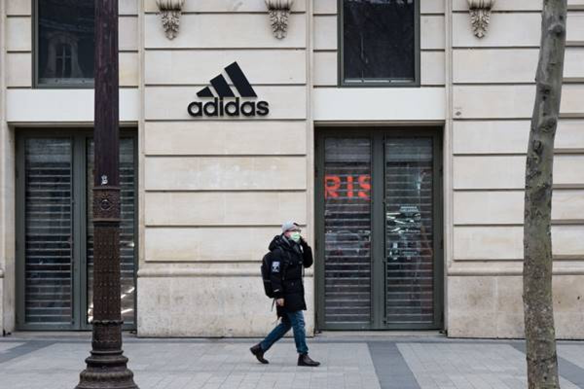 Para evitar colapso, Adidas pede empréstimo bilionário