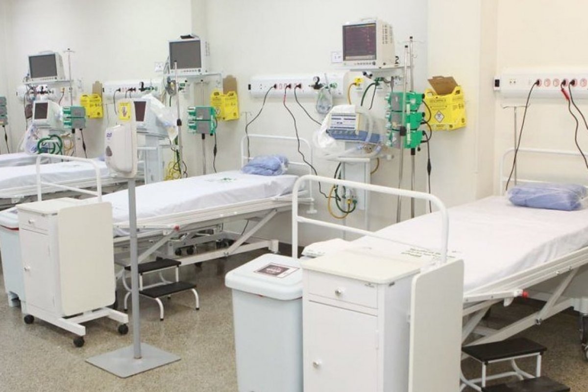 Brasil: quatro estados e oito capitais registram ocupação de leitos de UTI acima de 90%