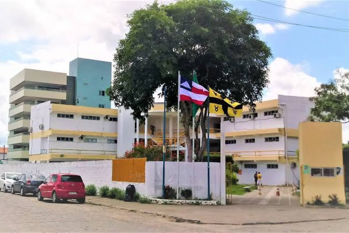 Cruz das Almas autoriza abertura do comércio