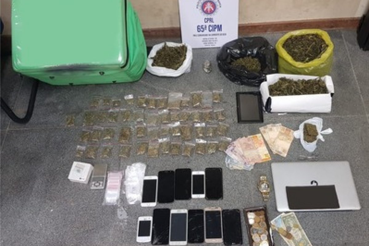 Trio que vendia drogas no cartão é preso em Feira de Santana