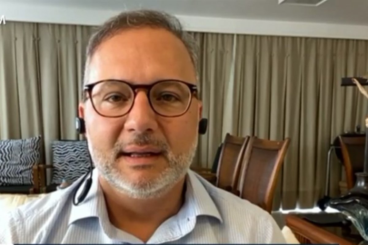 Secretário de Saúde diz que busca por respiradores é ‘selva’ e que iniciou processo de devolução de pagamento por compra cancelada