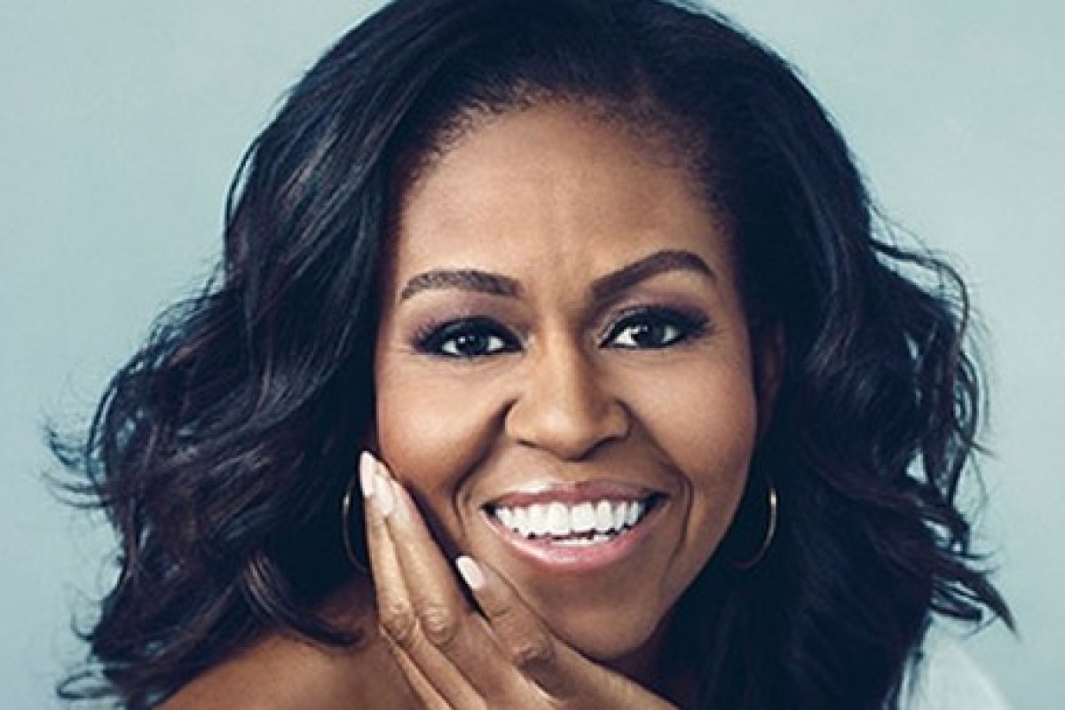 Durante quarentena, famosos promovem leituras de histórias online