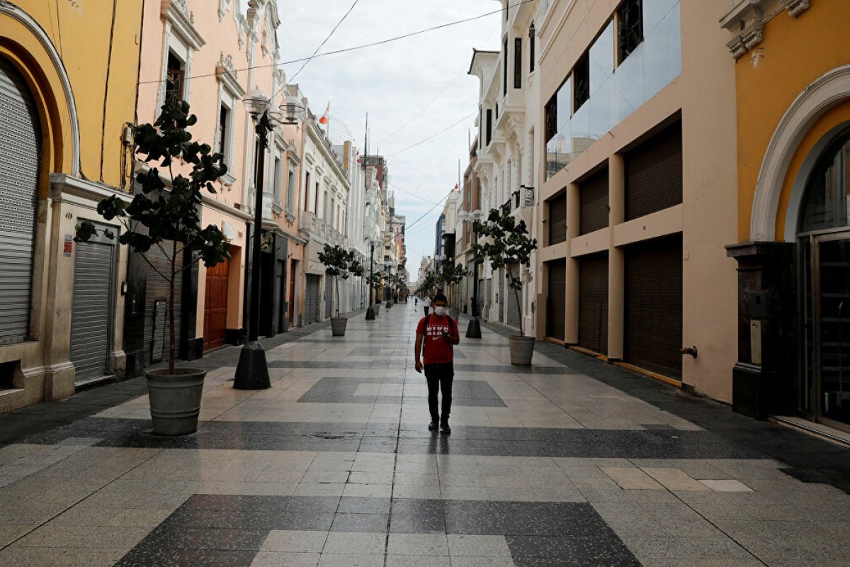 Peru libera presos para evitar disseminação do coronavírus em presídios