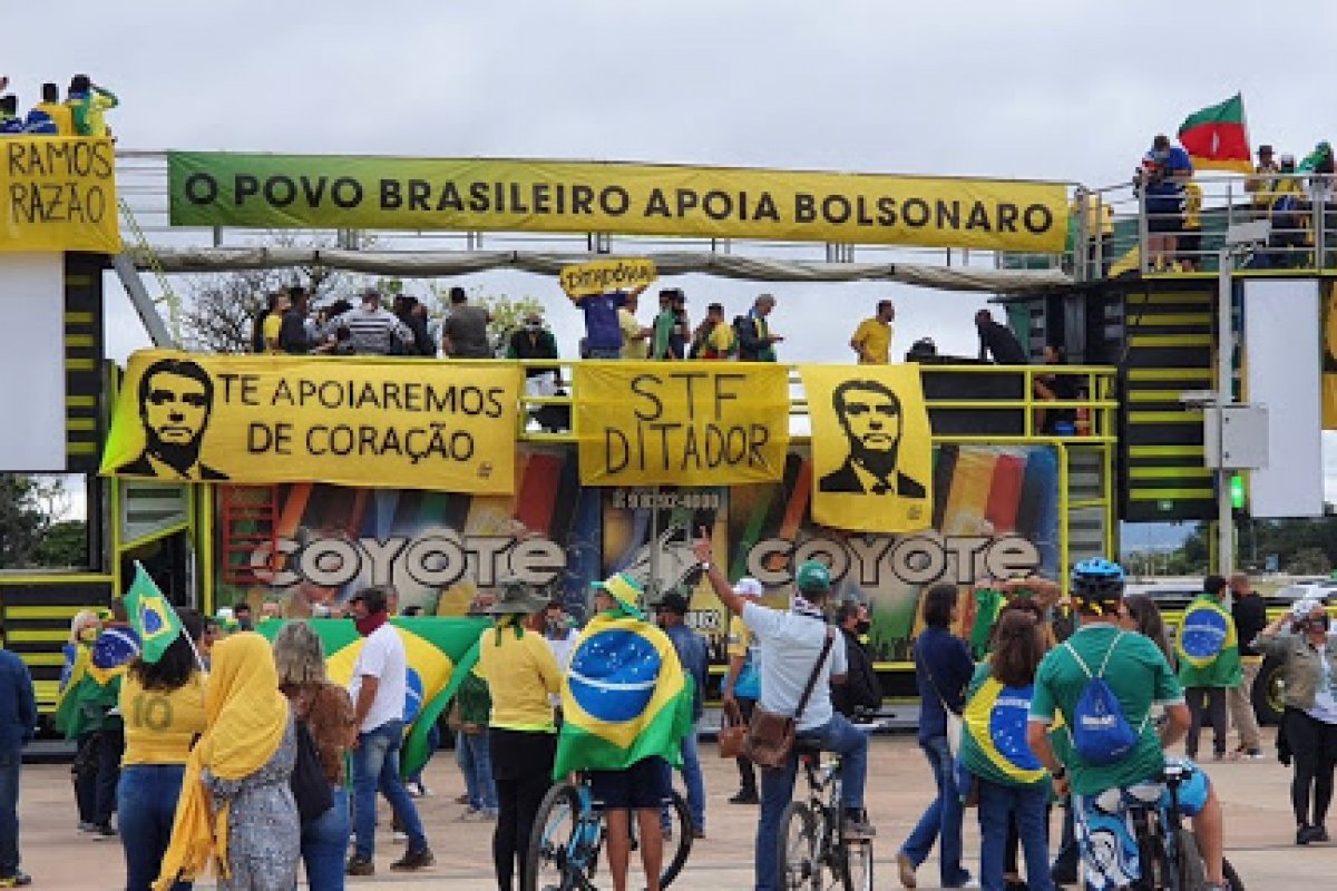 Emissora se confunde ao afirmar que manifestação em favor de Bolsonaro seria para Moro