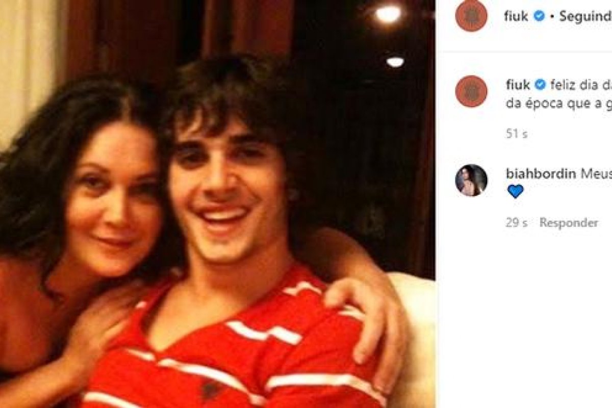 Fiuk publica foto rara com a mãe