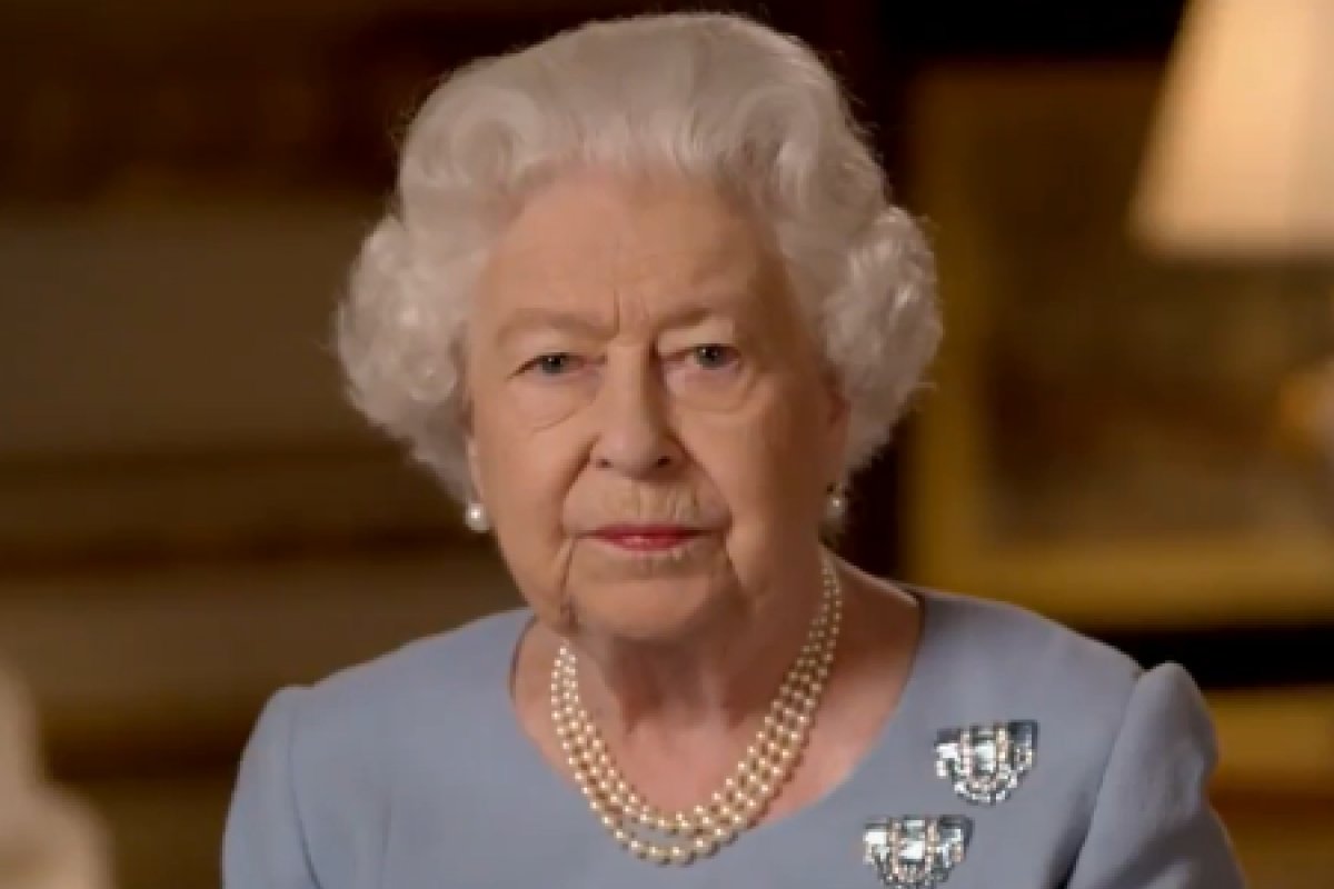 Aos 94 anos, rainha Elizabeth II pode permanecer em quarentena 'indefinidamente' até que uma vacina seja encontrada