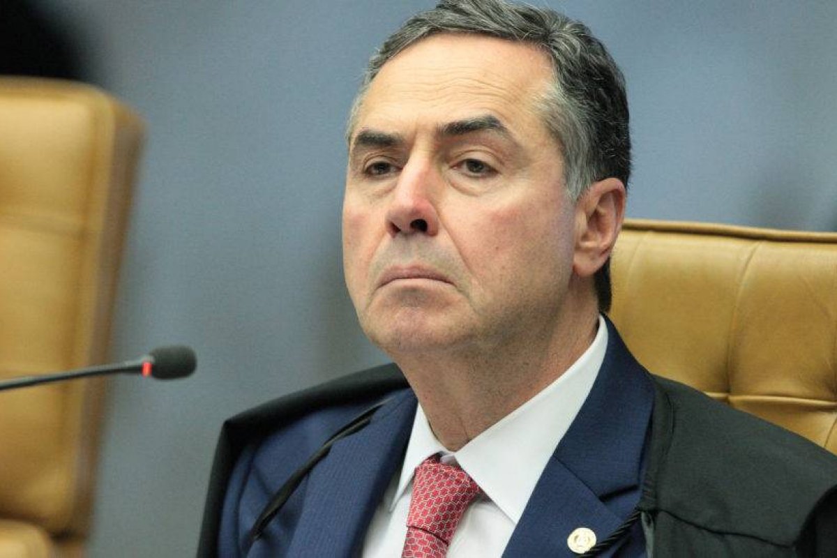 Barroso afirma que unificação das eleições em 2022 pode trazer 'inferno gerencial' ao TSE