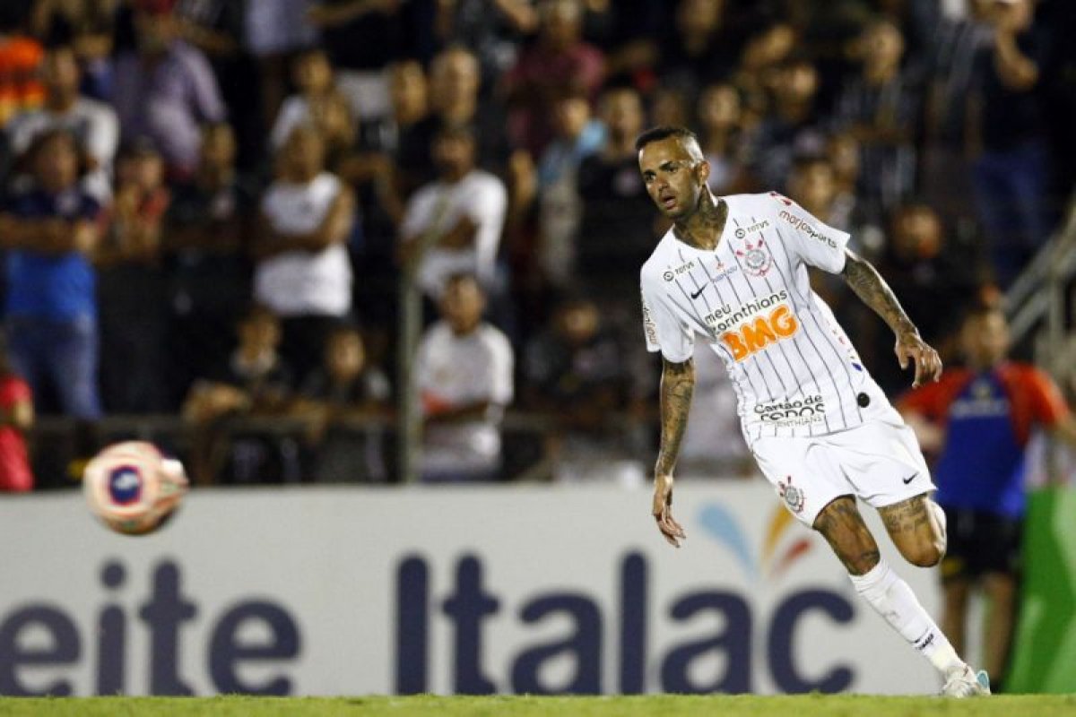 Corinthians comunica que não jogará mais à noite e aos domingos