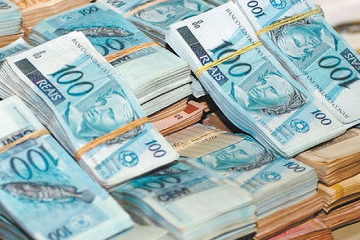 Governo busca destravar mais de R$ 100 bi em crédito para pequenas e médias empresas