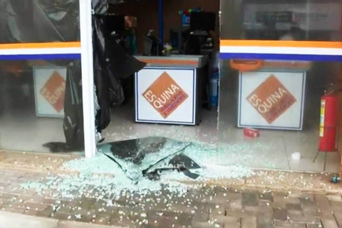 Loja na Pituba é arrombada e produtos são roubados