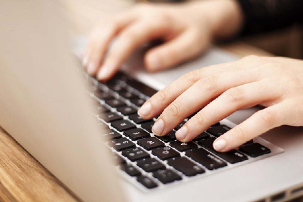 Escolas estaduais auxiliam estudantes sem acesso à internet na inscrição do Enem