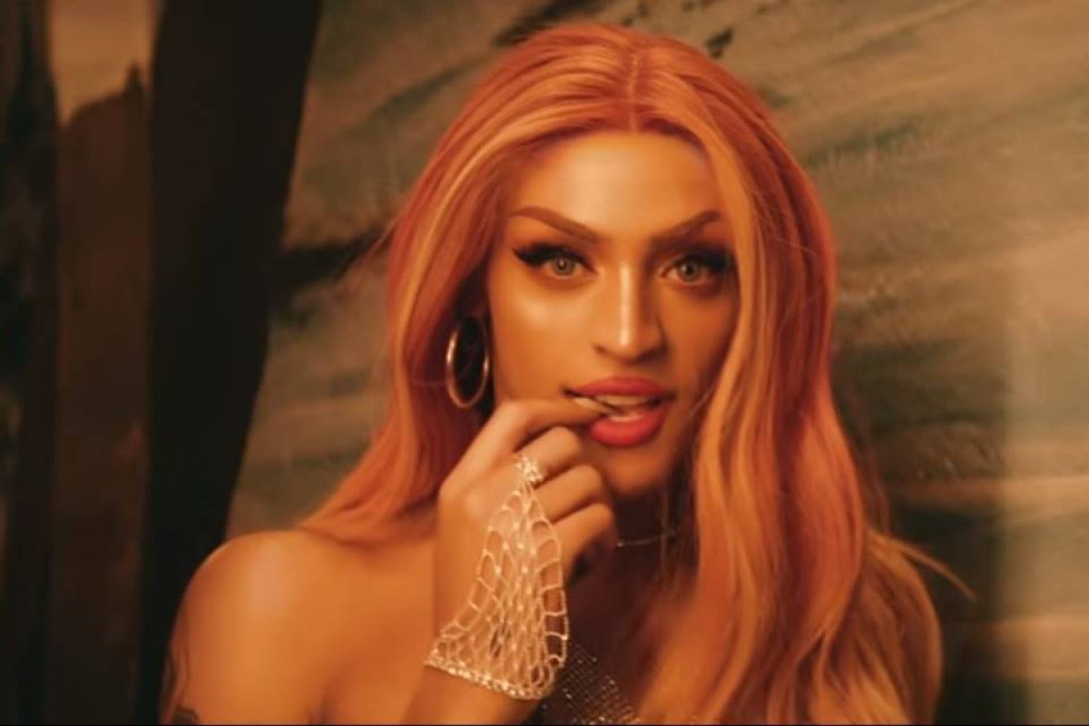 Pabllo Vittar anuncia show em live