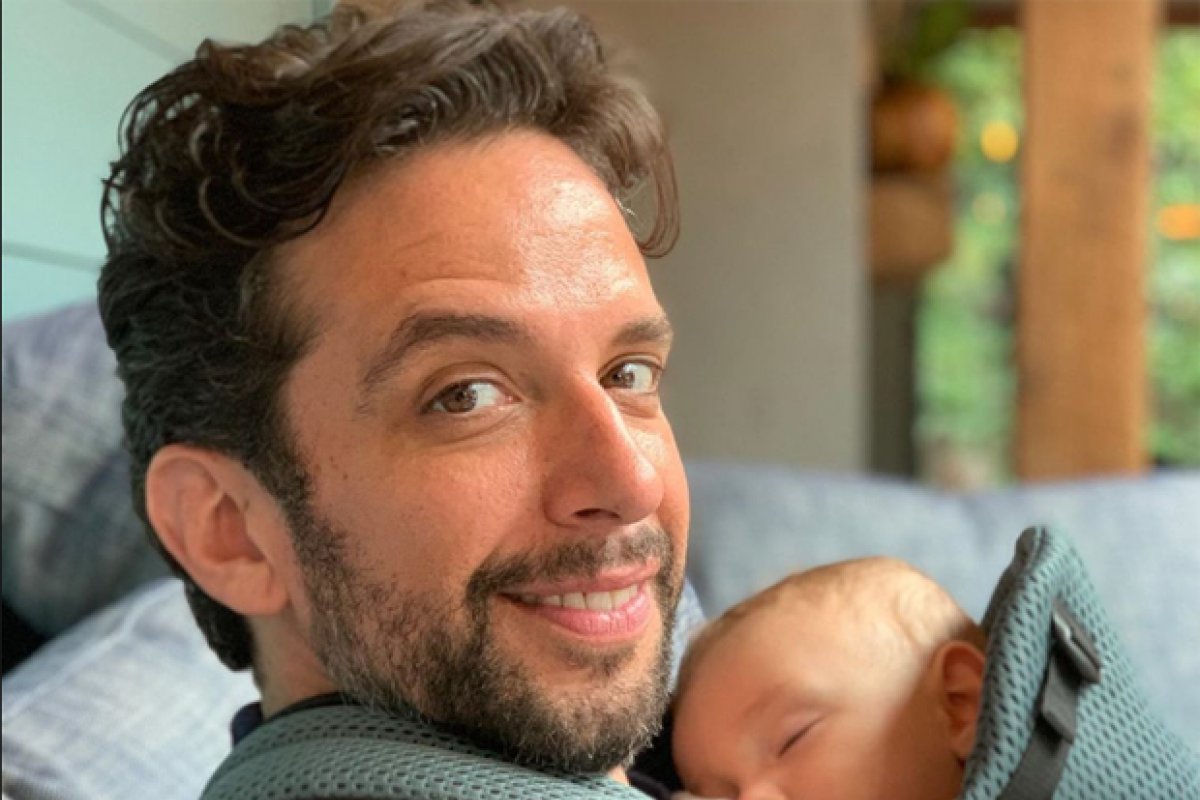 Nick Cordero acorda de coma induzido