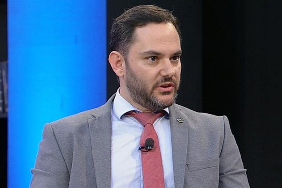 Presidente da Associação dos peritos explica processo de análise do vídeo de Bolsonaro e ministros