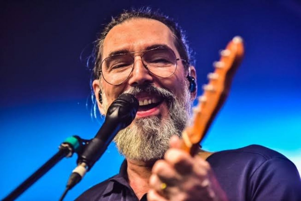 Hoje é dia de rock bebê: Lives de Lobão, Los Hermanos e Detonautas