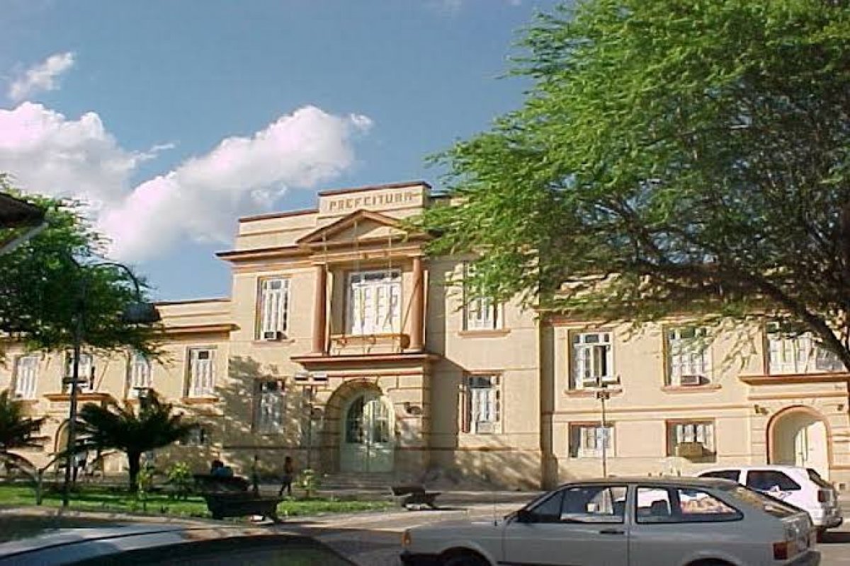 Prefeitura de Alagoinhas adota toque de recolher