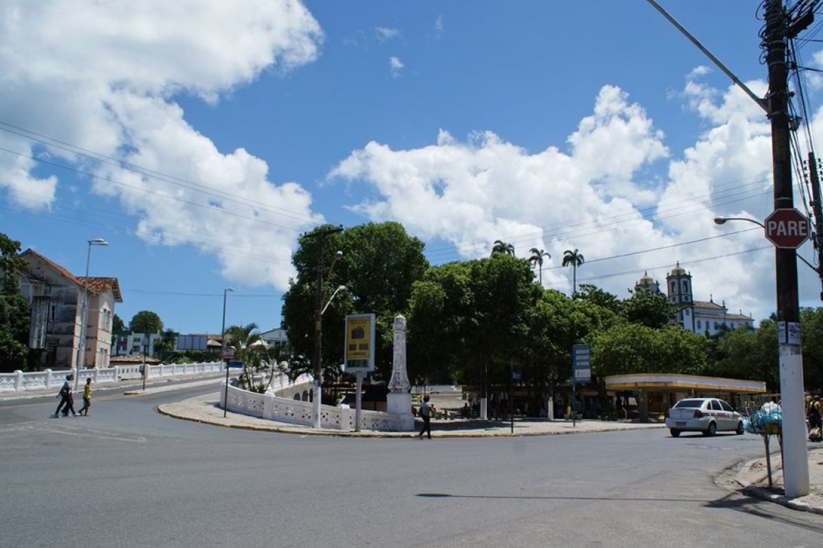 Retiro, Bonfim e Jardim Armação possuem mais casos de Covid-19 por habitantes