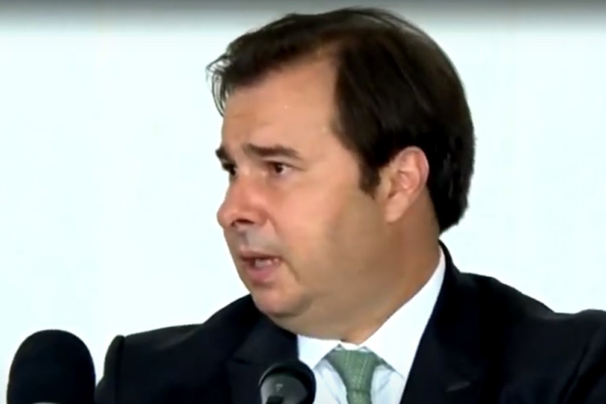 "Queremos soluções para os problemas dos brasileiros", disse Maia