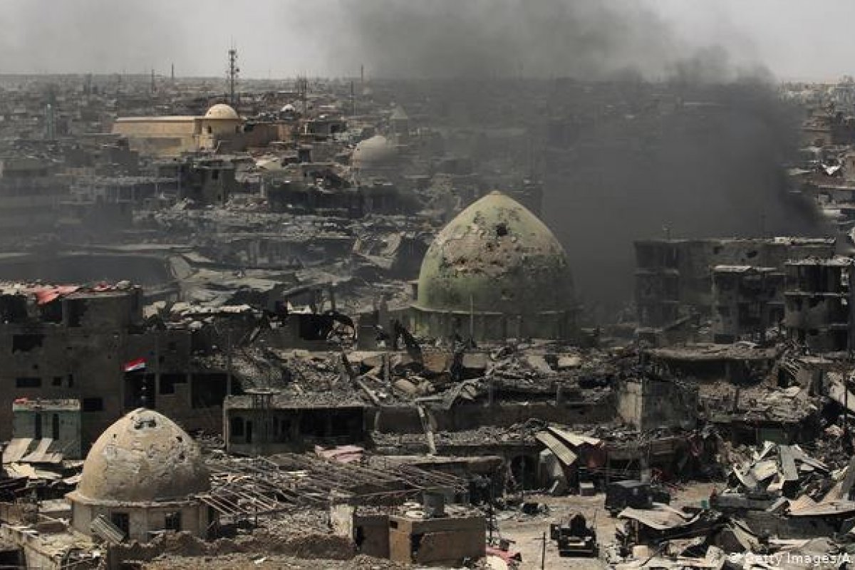 Afeganistão sofre atentados e representante dos EUA diz que Estado Islâmico é responsável