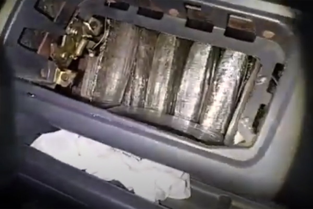 Dupla é presa após ser flagrada transportando 40 kg de maconha