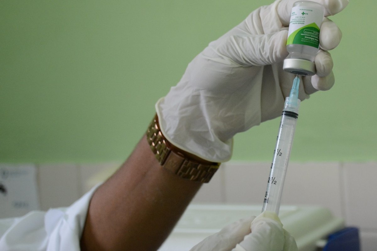 Segunda etapa de vacinação contra gripe acontece na quinta-feira, 23
