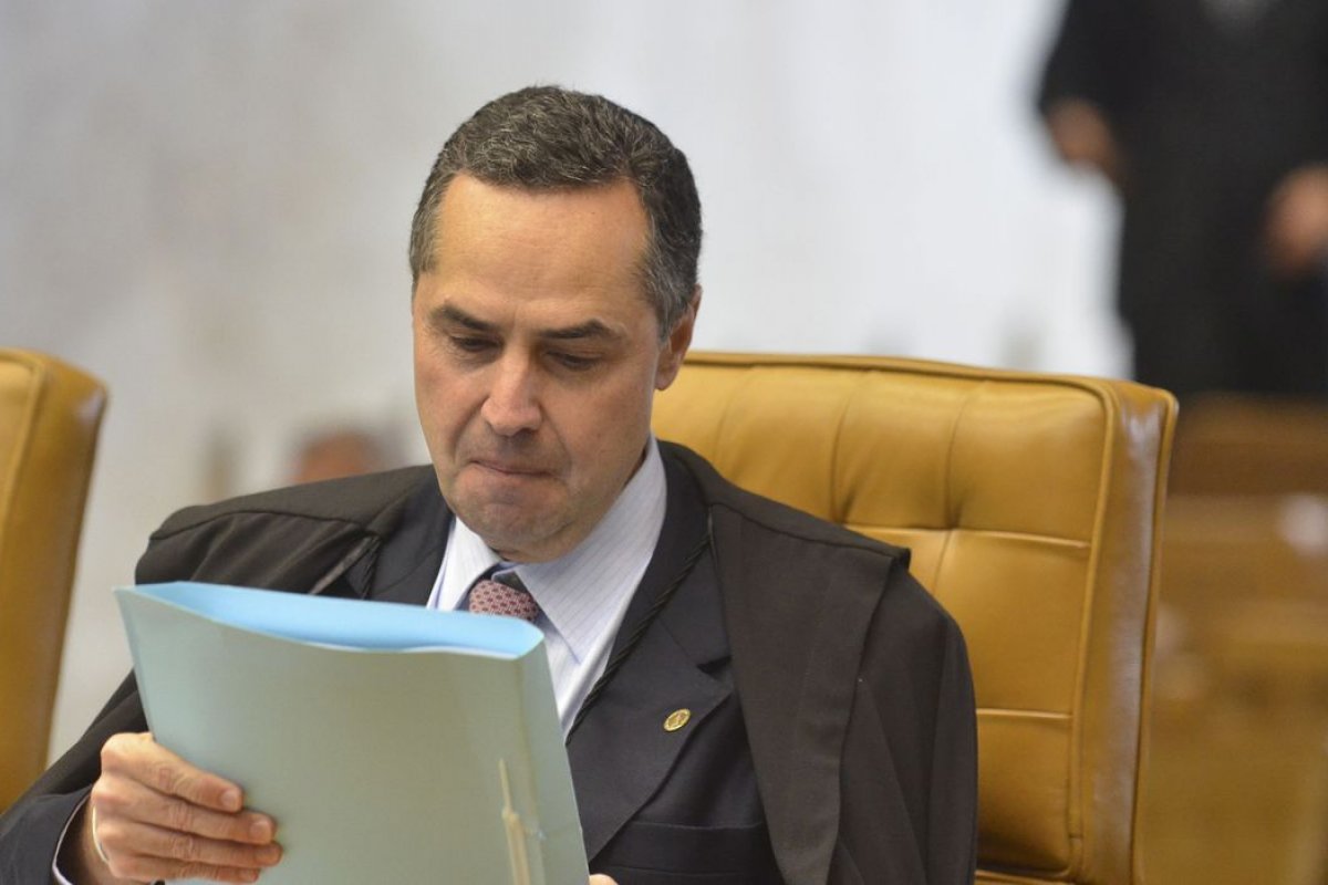 Barroso veta expulsão de diplomatas da Venezuela até o fim da pandemia