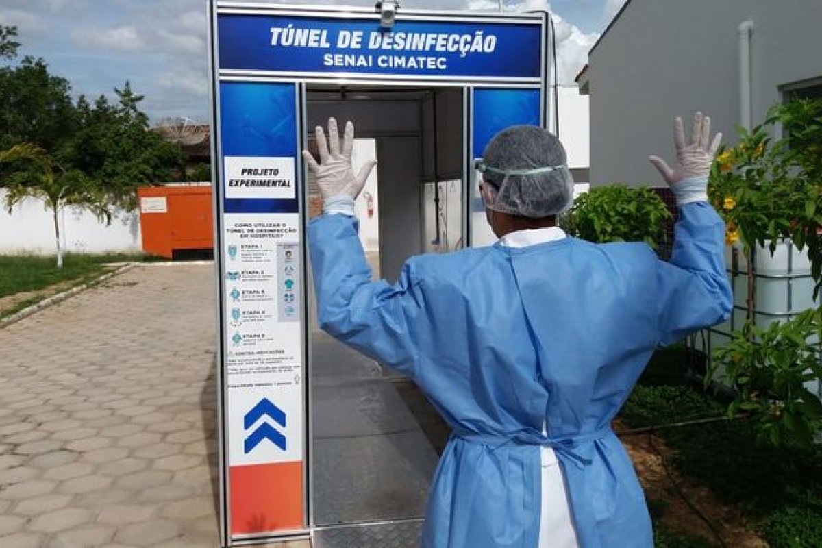Túnel de Desinfecção produzido pelo Senai Cimatec é implantado na UPA de Ipiaú