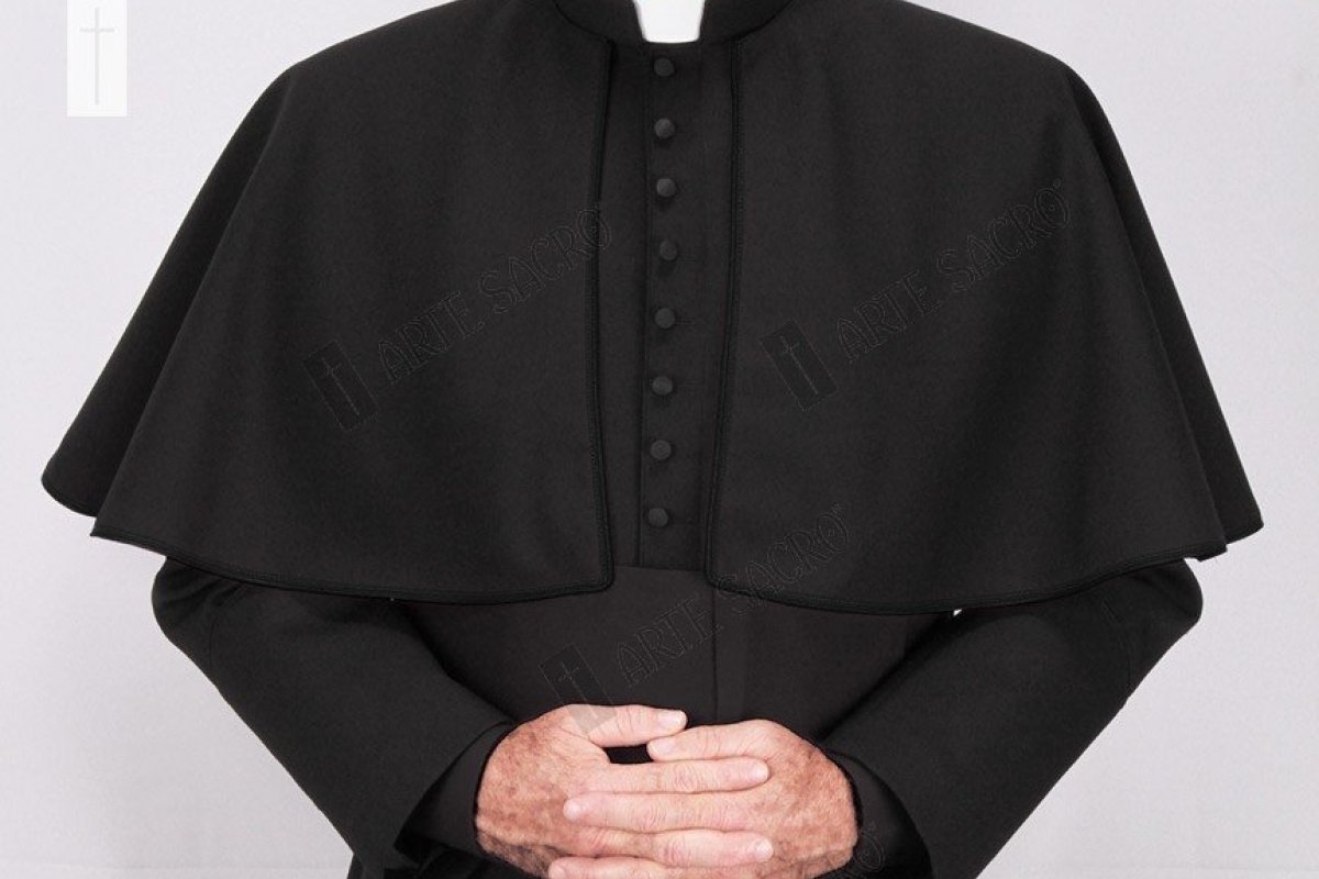 Entre Santos e Missionários, todos conhecerão o carro preto, amém!