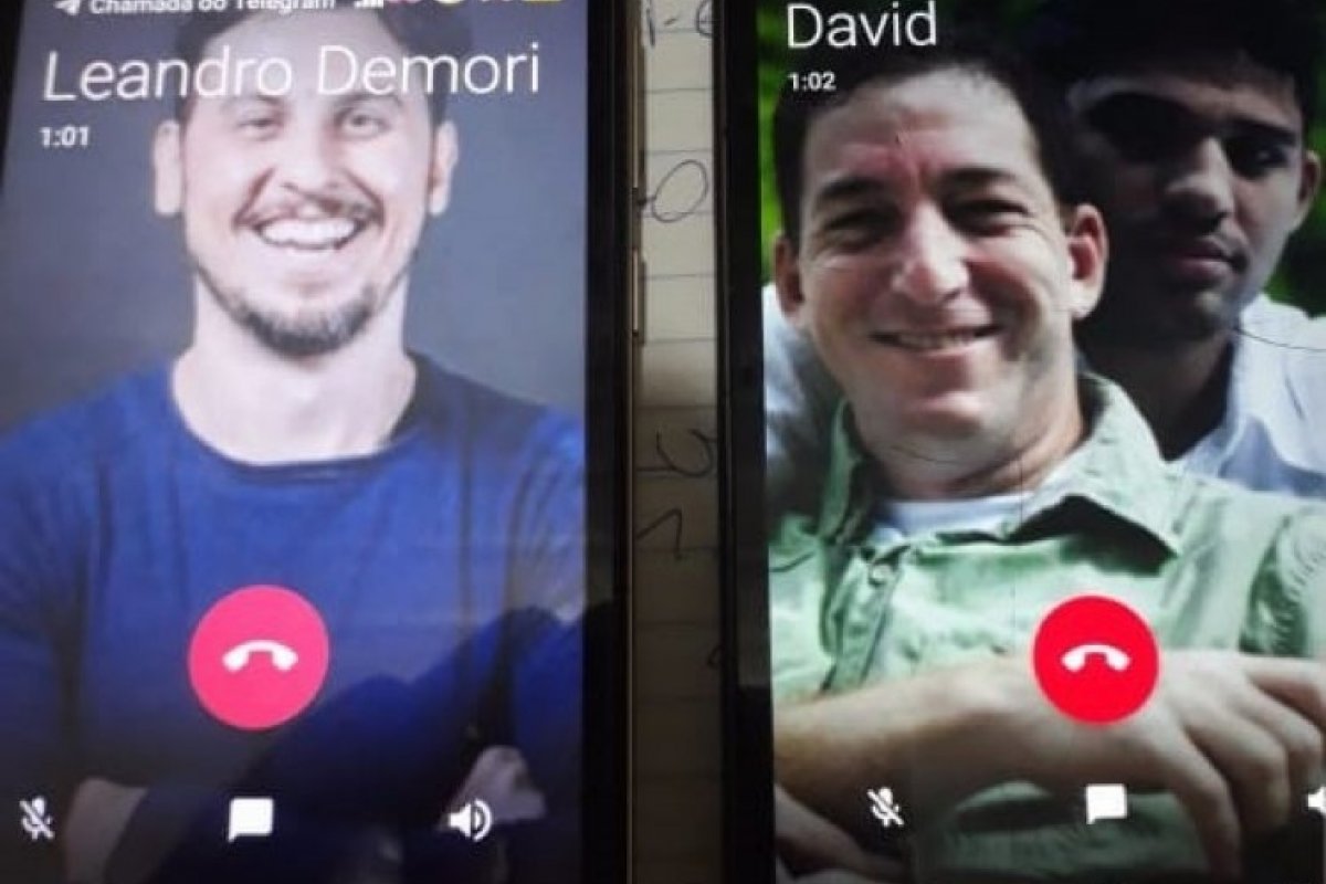 Em suposta conversa de Green hackeada pelo “Pavão Misterioso”, Leandro Demori chama filho de Diogo Mainardi de “retardado”