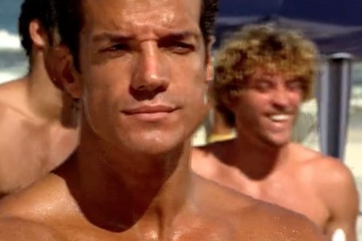 Vilão da novela "Fina Estampa" é dentista nos Estados Unidos