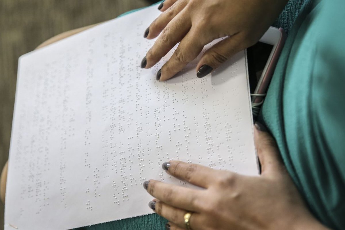Enem 2020: Candidatos com deficiência visual terão leitura em tela na prova 