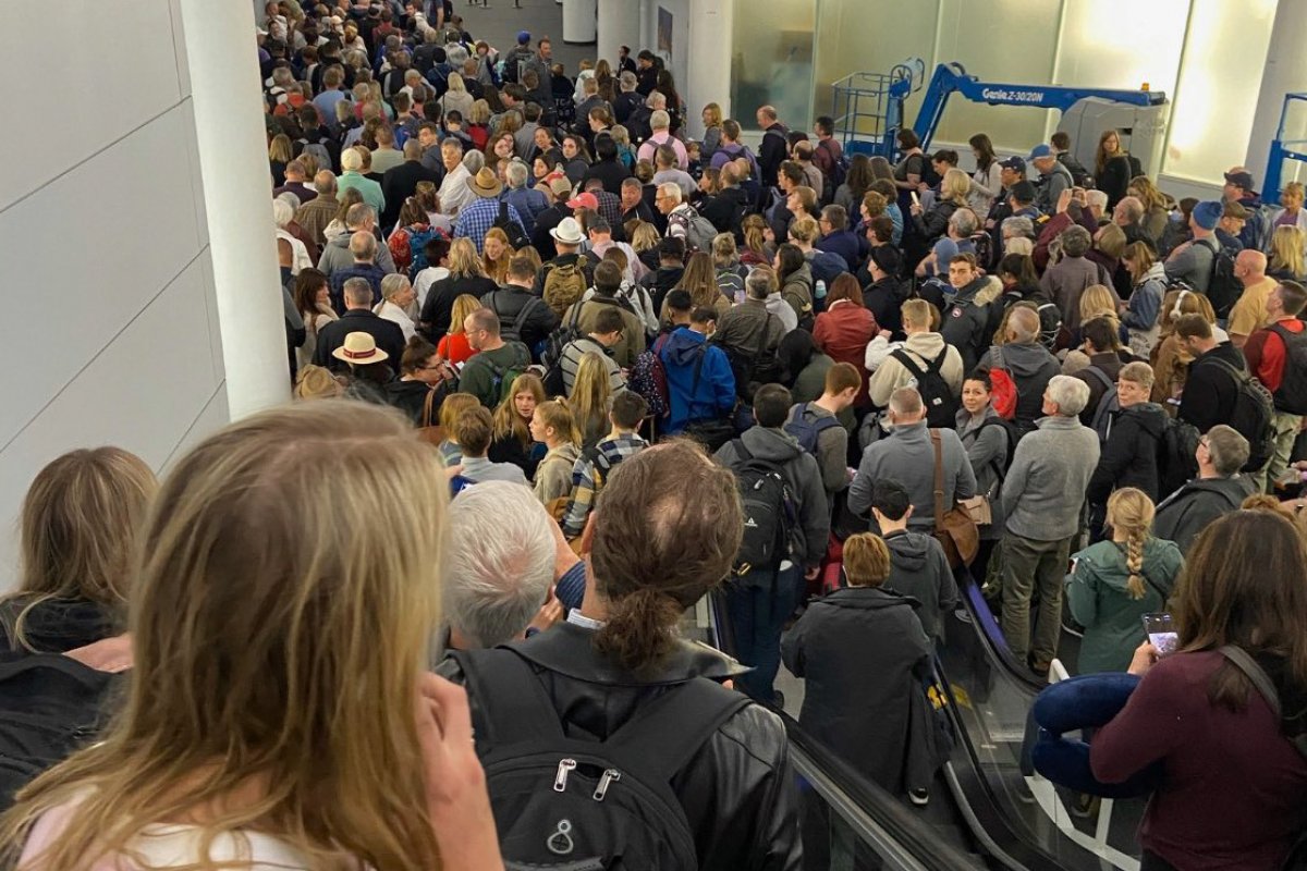 Covid-19: Locais sem medidas de distanciamento podem ter até 35 vezes mais casos de contaminação