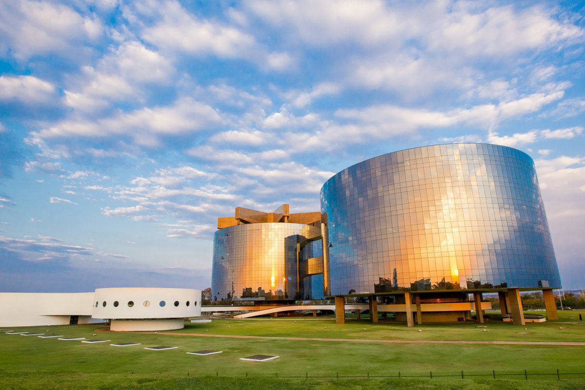 MPF entra com ação para proibir trabalho presencial no serviço público