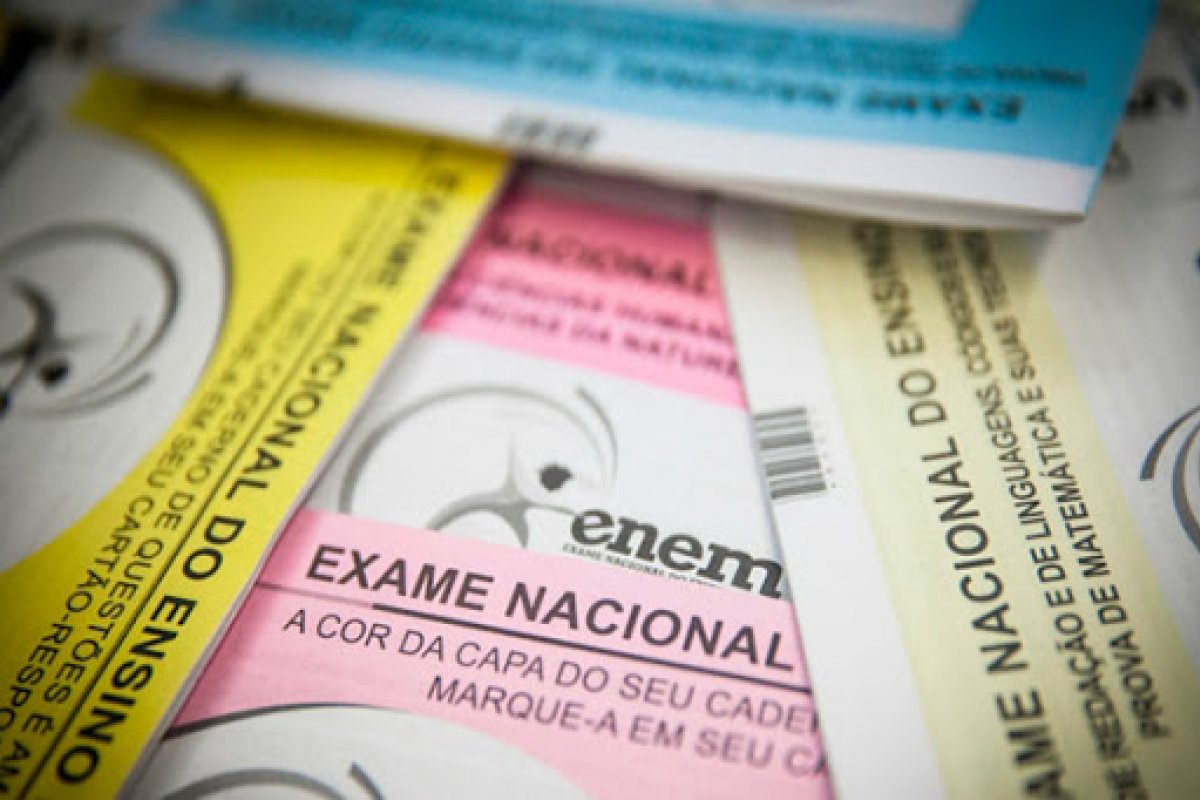 Senado aprova projeto que adia Enem
