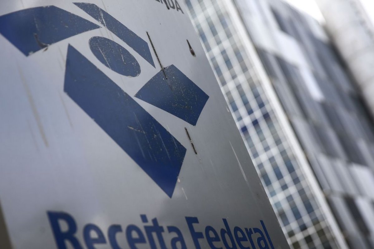  IRPF 2020: Menos da metade dos contribuintes entregou declaração 