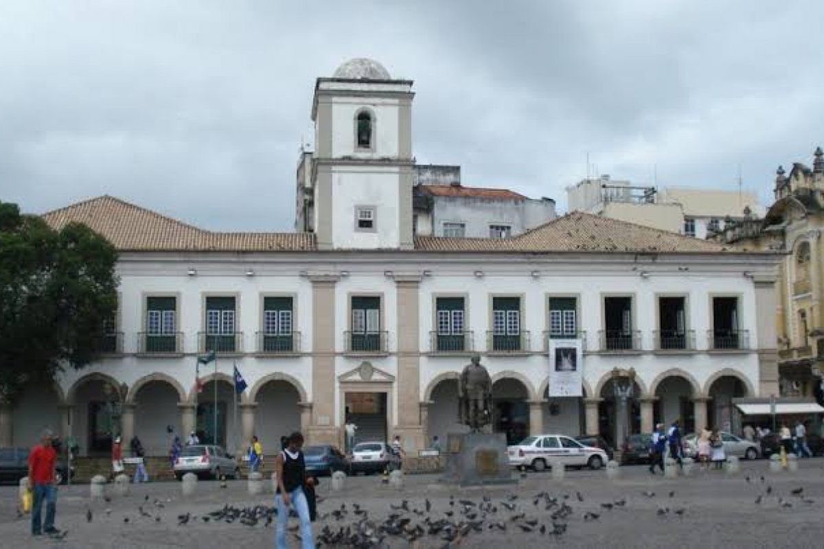 Câmara aprova concessão de cestas básicas a protetores de animais