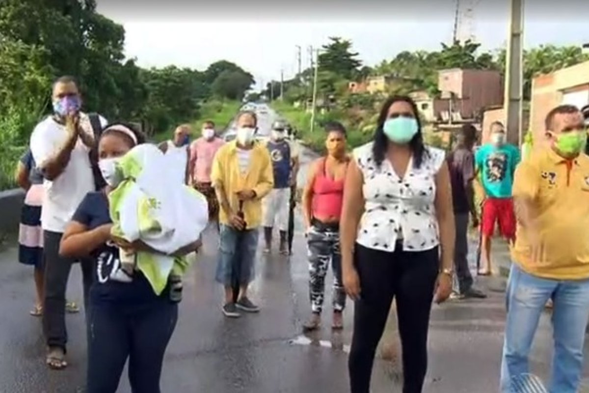 Moradores da região da Barragem do Rio dos Macacos protestam sobre risco de rompimento