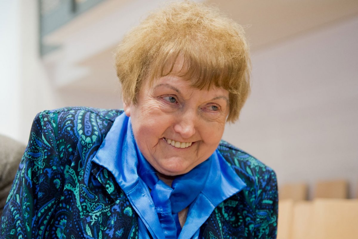 Sobrevivente de Auschwitz morre em visita ao local