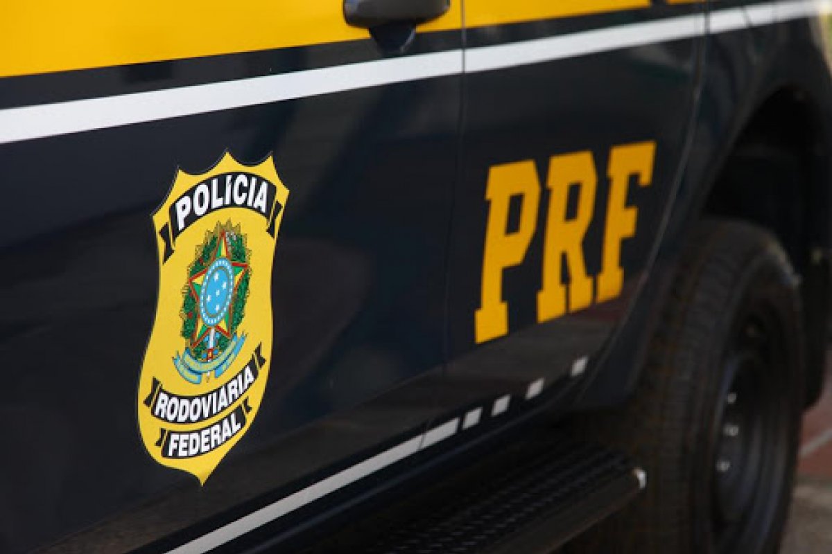 Governo promove mudanças no comando da PRF e da Depen