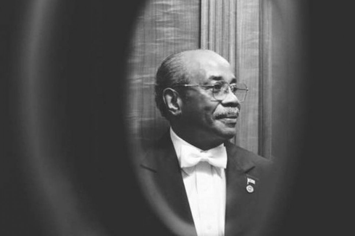 Ex-mordomo da Casa Branca morre vítima do novo coronavírus