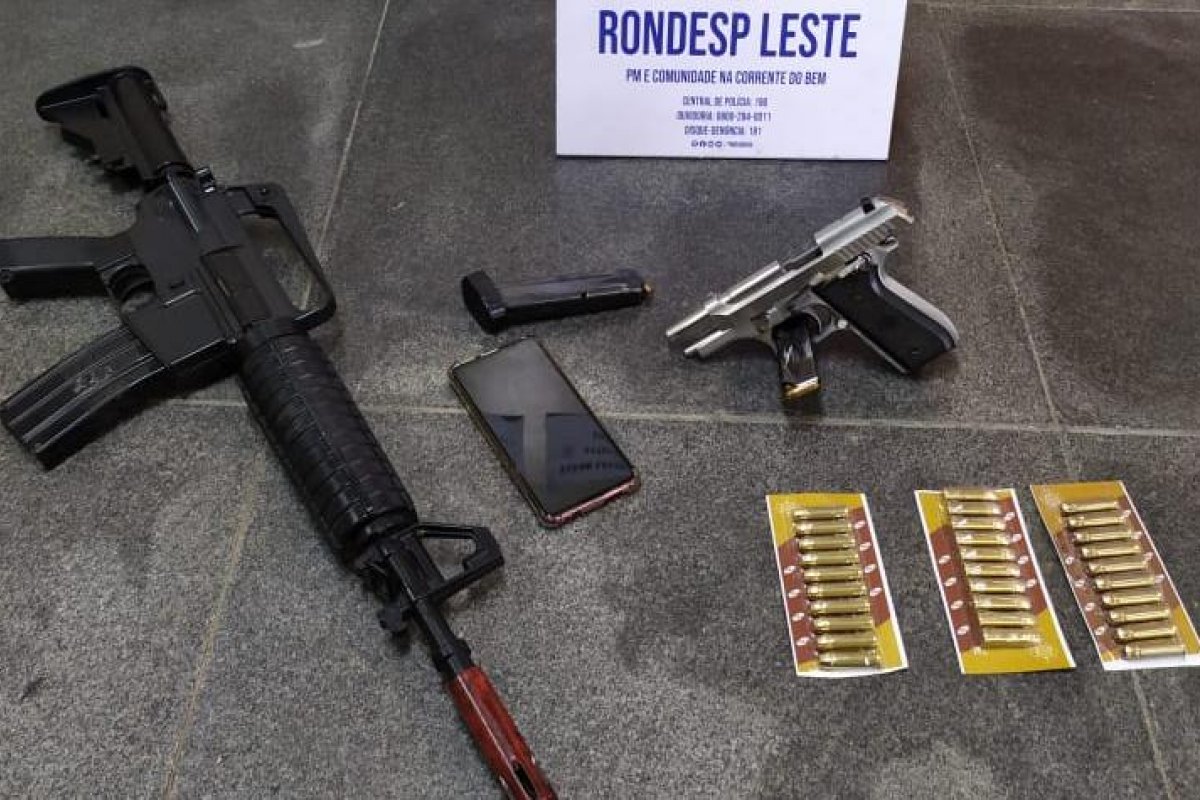 Homem é preso com arma falsa em Feira de Santana